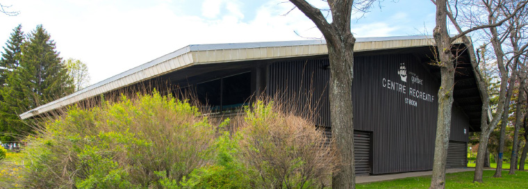 Bibliothèque de proximité au centre récréatif Saint-Roch 